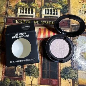 MAC COSMETICS BNIB SOLAR WHITE Frost eyeshadow NEW VERY RARE!